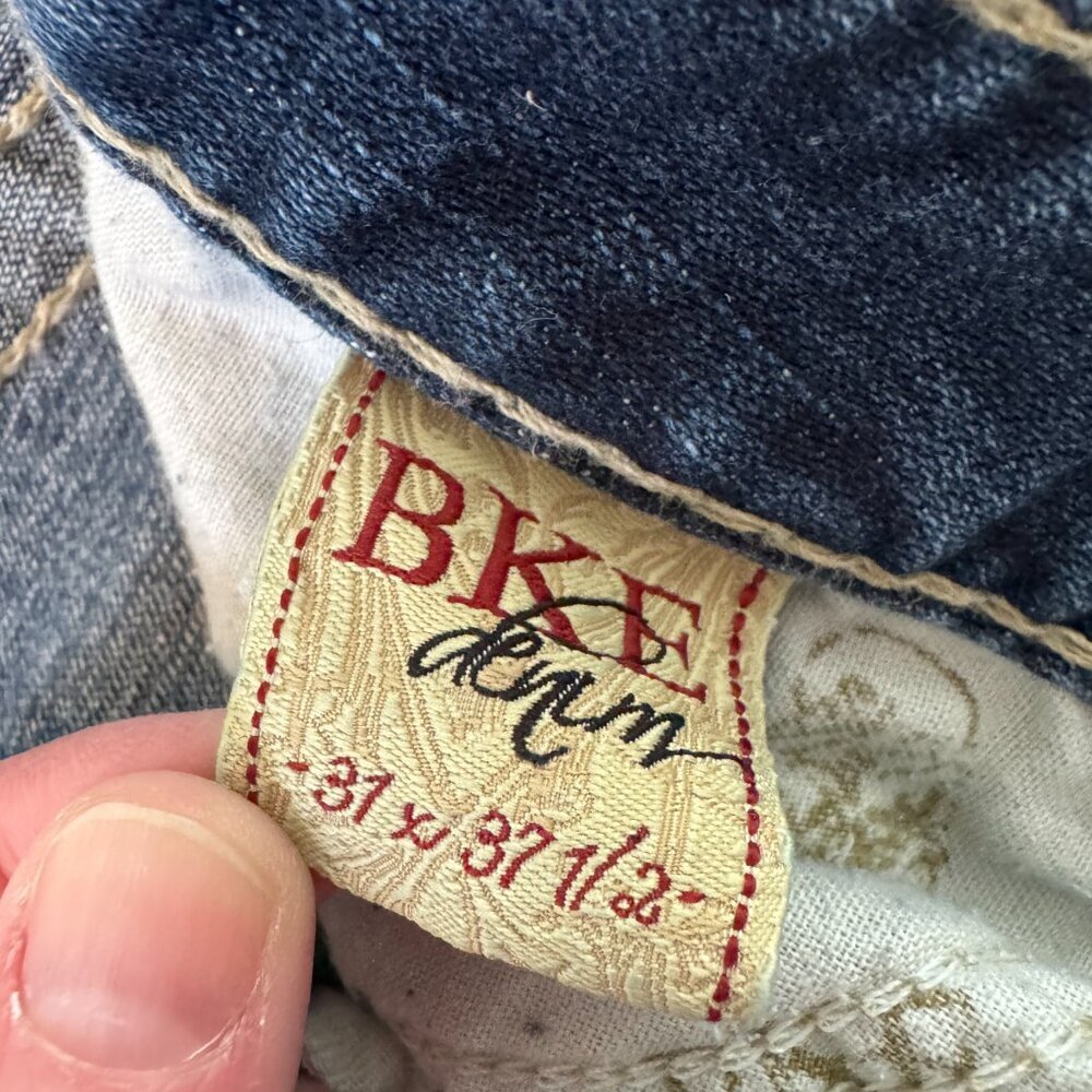 BKE " STELLA" DENIM JEAN 31x37 1/2 - Picture 3 of 4